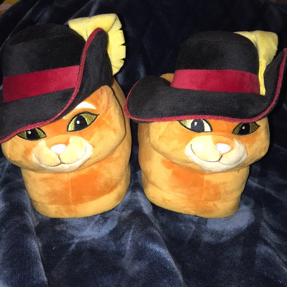 DreamWorks Puss N’ Boots Bedtime Slippers